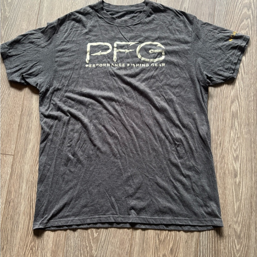 Columbia PFG Short Sleeve Tee EUC